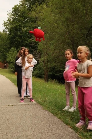 deti v letnom tábore Fantázia – 6. fantastický turnus 2026, 3. deň, Traf to! – fotka 90 z 122