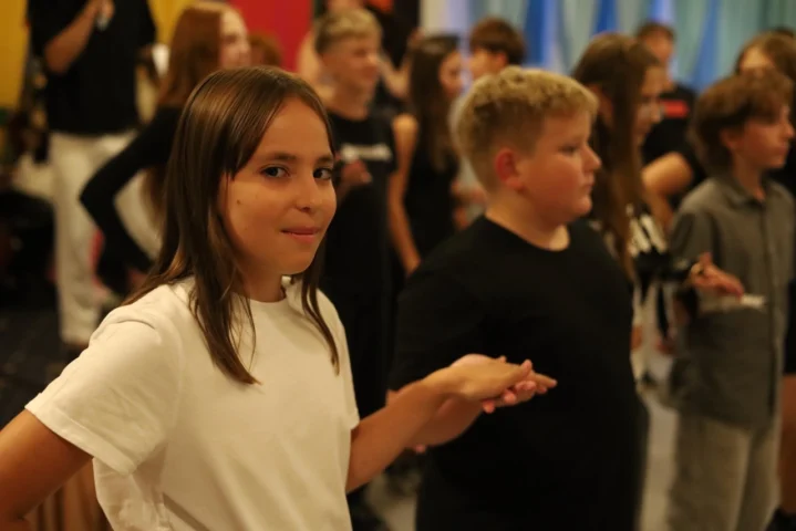 deti v letnom tábore Fantázia – 6. fantastický turnus 2026, 3. deň, Let's dance – fotka 32 z 133