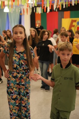 deti v letnom tábore Fantázia – 6. fantastický turnus 2026, 3. deň, Let's dance – fotka 40 z 133