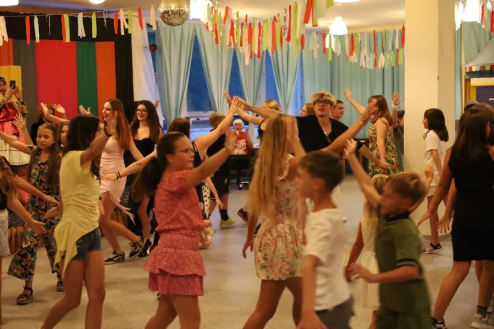 deti v letnom tábore Fantázia – 6. fantastický turnus 2026, 3. deň, Let's dance – fotka 29 z 133