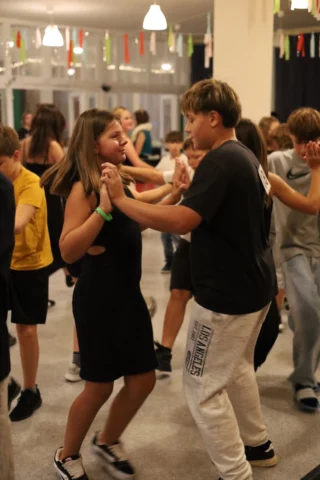 deti v letnom tábore Fantázia – 6. fantastický turnus 2026, 3. deň, Let's dance – fotka 78 z 133