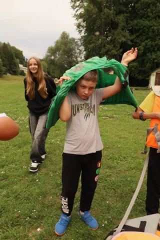 deti v letnom tábore Fantázia – 6. fantastický turnus 2026, 3. deň, Fantastické kluby popoludní – fotka 4 z 78