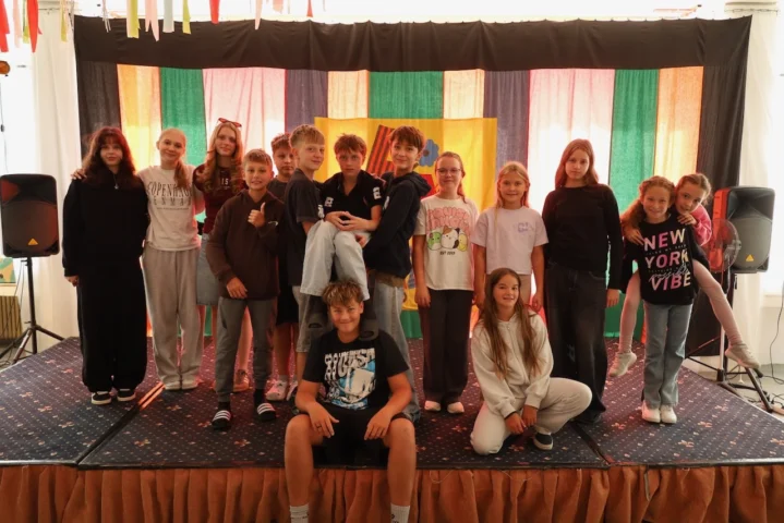 deti v letnom tábore Fantázia – 6. fantastický turnus 2026, 3. deň, Fantastické kluby dopoludnia – fotka 48 z 109
