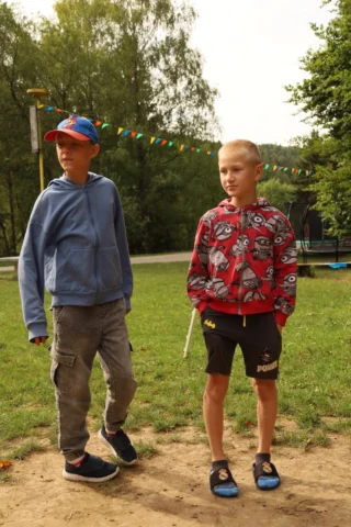 deti v letnom tábore Fantázia – 6. fantastický turnus 2026, 3. deň, Fantastické kluby dopoludnia – fotka 13 z 109