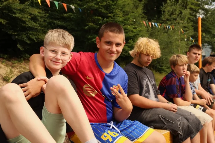 deti v letnom tábore Fantázia – 6. fantastický turnus 2026, 3. deň, Fantastické kluby dopoludnia – fotka 1 z 109