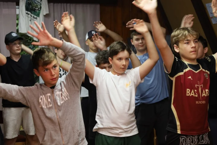deti v letnom tábore Fantázia – 1. fantastický turnus 2026, 5. deň, Príprava na festival – fotka 59 z 69