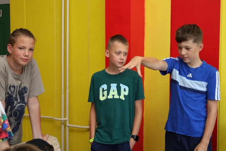 deti v letnom tábore Fantázia – 1. fantastický turnus 2026, 5. deň, Príprava na festival – fotka 13 z 69