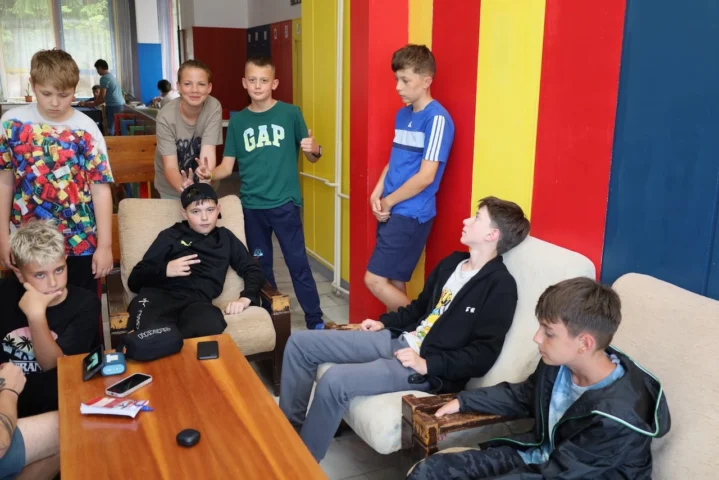 deti v letnom tábore Fantázia – 1. fantastický turnus 2026, 5. deň, Príprava na festival – fotka 14 z 69