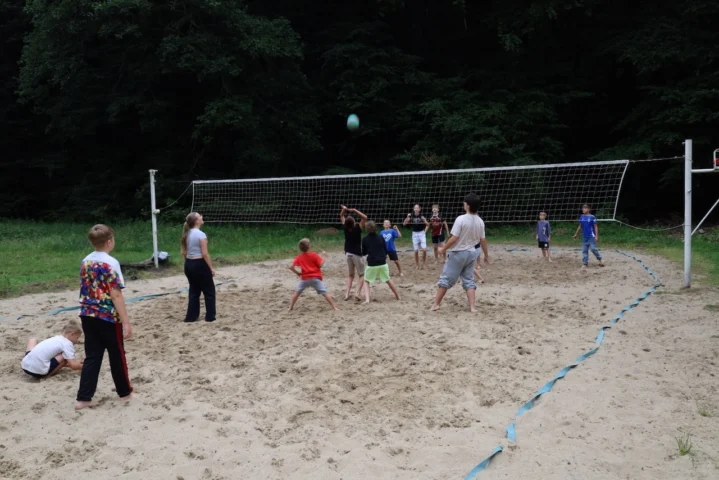 deti v letnom tábore Fantázia – 1. fantastický turnus 2026, 5. deň, Fantastiské kluby popoludni – fotka 20 z 75