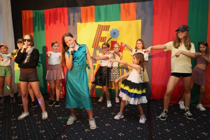 deti v letnom tábore Fantázia – 1. fantastický turnus 2026, 5. deň, Hudobný festival – fotka 62 z 137