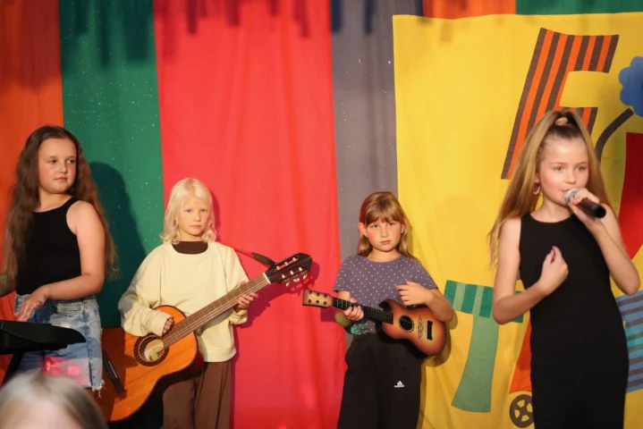 deti v letnom tábore Fantázia – 1. fantastický turnus 2026, 5. deň, Hudobný festival – fotka 36 z 137