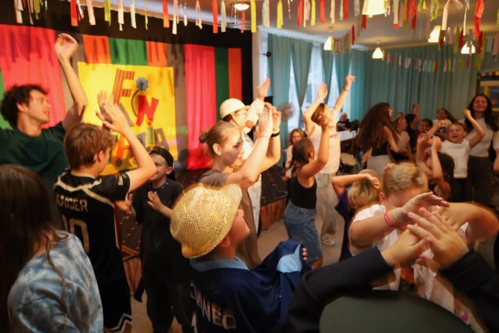 deti v letnom tábore Fantázia – 1. fantastický turnus 2026, 5. deň, Hudobný festival – fotka 9 z 137