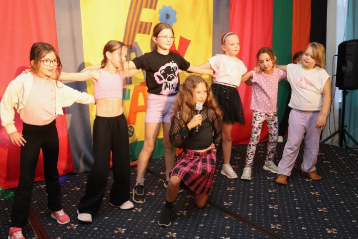 deti v letnom tábore Fantázia – 1. fantastický turnus 2026, 5. deň, Hudobný festival – fotka 28 z 137