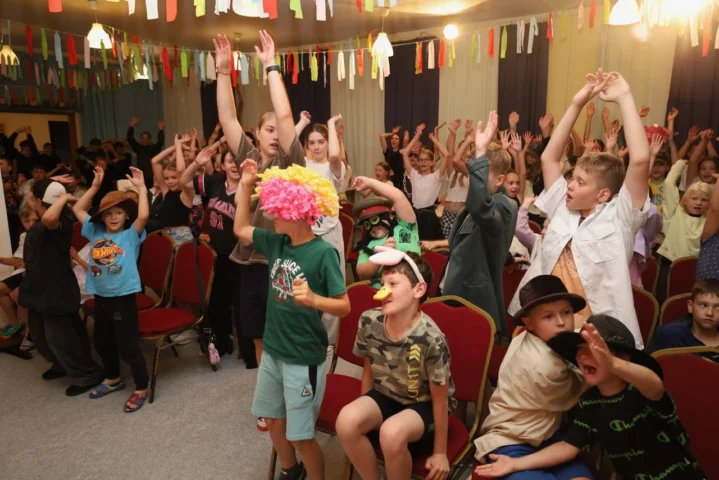 deti v letnom tábore Fantázia – 1. fantastický turnus 2026, 5. deň, Hudobný festival – fotka 30 z 137