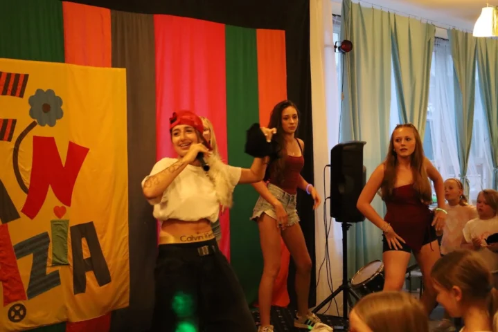 deti v letnom tábore Fantázia – 1. fantastický turnus 2026, 5. deň, Hudobný festival – fotka 126 z 137