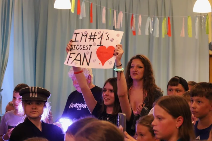 deti v letnom tábore Fantázia – 1. fantastický turnus 2026, 5. deň, Hudobný festival – fotka 122 z 137