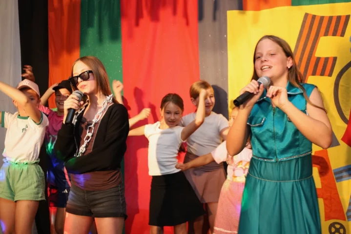 deti v letnom tábore Fantázia – 1. fantastický turnus 2026, 5. deň, Hudobný festival – fotka 63 z 137