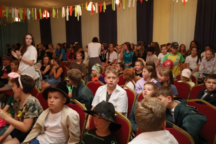 deti v letnom tábore Fantázia – 1. fantastický turnus 2026, 5. deň, Hudobný festival – fotka 5 z 137
