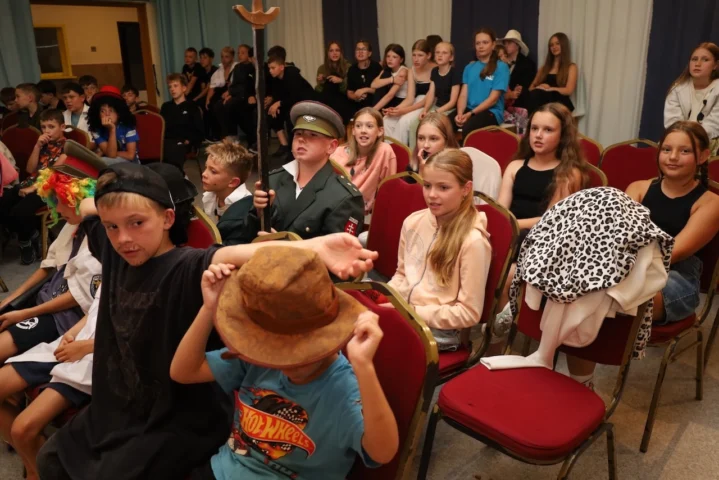 deti v letnom tábore Fantázia – 1. fantastický turnus 2026, 5. deň, Hudobný festival – fotka 3 z 137