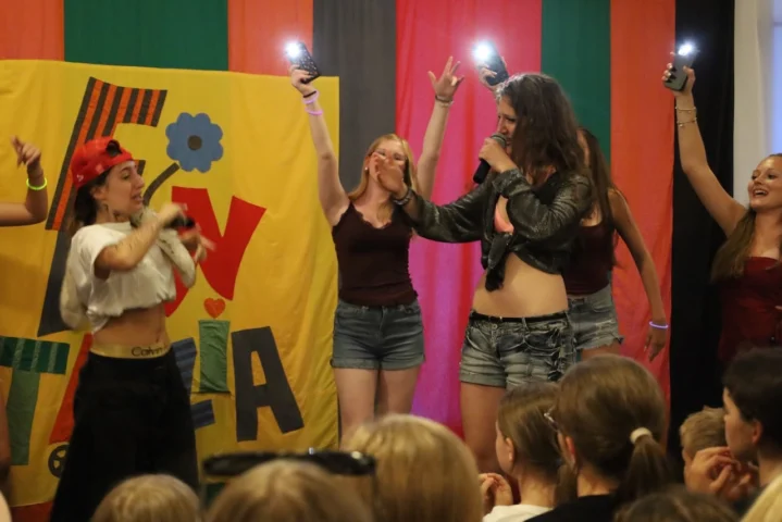 deti v letnom tábore Fantázia – 1. fantastický turnus 2026, 5. deň, Hudobný festival – fotka 132 z 137