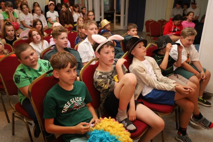 deti v letnom tábore Fantázia – 1. fantastický turnus 2026, 5. deň, Hudobný festival – fotka 2 z 137