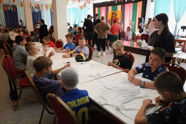 deti v letnom tábore Fantázia – 1. fantastický turnus 2026, 5. deň, Fantastické kluby dopoludnia – fotka 23 z 101