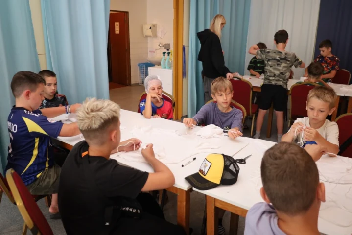 deti v letnom tábore Fantázia – 1. fantastický turnus 2026, 5. deň, Fantastické kluby dopoludnia – fotka 31 z 101