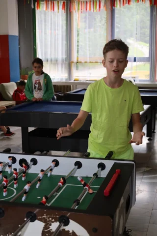 deti v letnom tábore Fantázia – 1. fantastický turnus 2026, 5. deň, Fantastické kluby dopoludnia – fotka 10 z 101