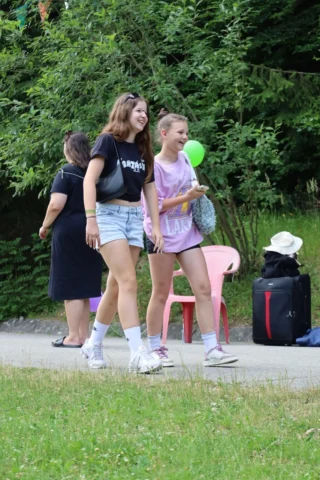 deti v letnom tábore Fantázia – 1. fantastický turnus 2026, 1. deň, Príchod – fotka 52 z 113