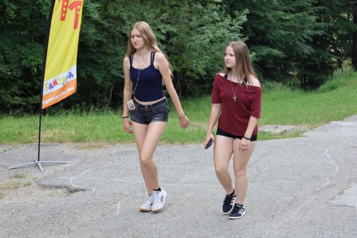 deti v letnom tábore Fantázia – 1. fantastický turnus 2026, 1. deň, Príchod – fotka 59 z 113