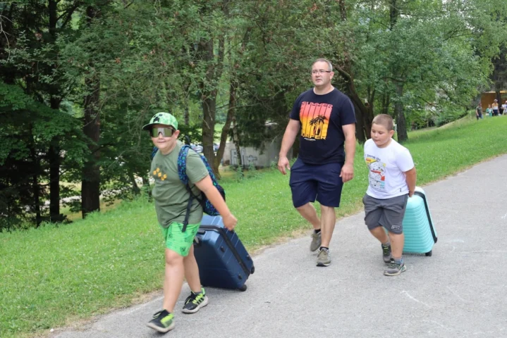 deti v letnom tábore Fantázia – 1. fantastický turnus 2026, 1. deň, Príchod – fotka 61 z 113
