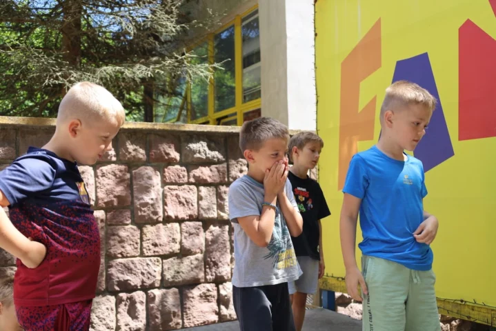 deti v letnom tábore Fantázia – 1. fantastický turnus 2026, 3. deň, Traf to! – fotka 12 z 113