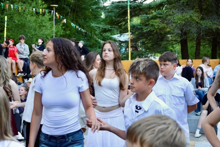 deti v letnom tábore Fantázia – 1. fantastický turnus 2026, 3. deň, Let's dance – fotka 21 z 117