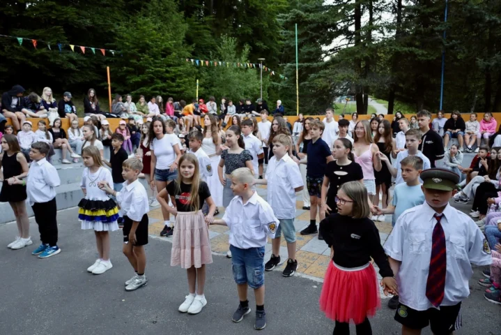 deti v letnom tábore Fantázia – 1. fantastický turnus 2026, 3. deň, Let's dance – fotka 26 z 117