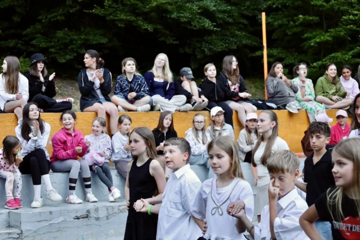 deti v letnom tábore Fantázia – 1. fantastický turnus 2026, 3. deň, Let's dance – fotka 55 z 117