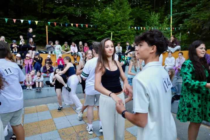 deti v letnom tábore Fantázia – 1. fantastický turnus 2026, 3. deň, Let's dance – fotka 80 z 117