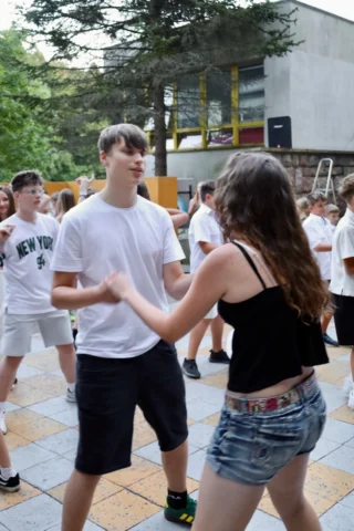 deti v letnom tábore Fantázia – 1. fantastický turnus 2026, 3. deň, Let's dance – fotka 81 z 117