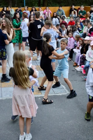 deti v letnom tábore Fantázia – 1. fantastický turnus 2026, 3. deň, Let's dance – fotka 52 z 117