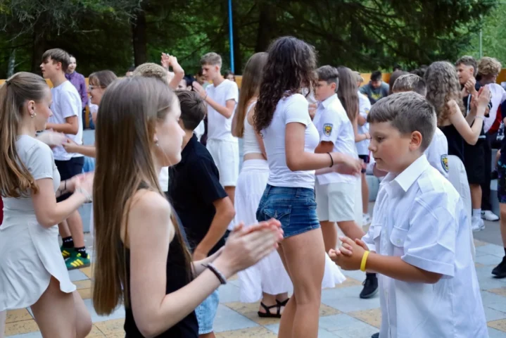 deti v letnom tábore Fantázia – 1. fantastický turnus 2026, 3. deň, Let's dance – fotka 84 z 117