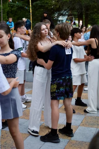 deti v letnom tábore Fantázia – 1. fantastický turnus 2026, 3. deň, Let's dance – fotka 95 z 117