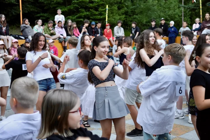 deti v letnom tábore Fantázia – 1. fantastický turnus 2026, 3. deň, Let's dance – fotka 77 z 117