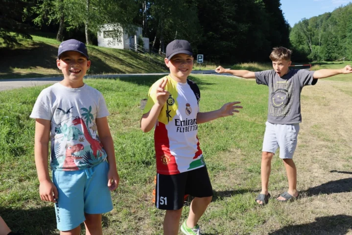 deti v letnom tábore Fantázia – 1. fantastický turnus 2026, 3. deň, Fantastické kluby popoludní – fotka 11 z 81