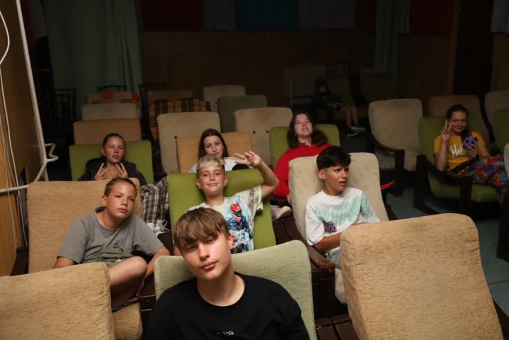 deti v letnom tábore Fantázia – 1. fantastický turnus 2026, 3. deň, Fantastické kluby dopoludnia – fotka 69 z 111