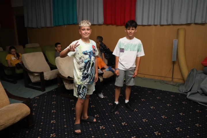 deti v letnom tábore Fantázia – 1. fantastický turnus 2026, 3. deň, Fantastické kluby dopoludnia – fotka 72 z 111