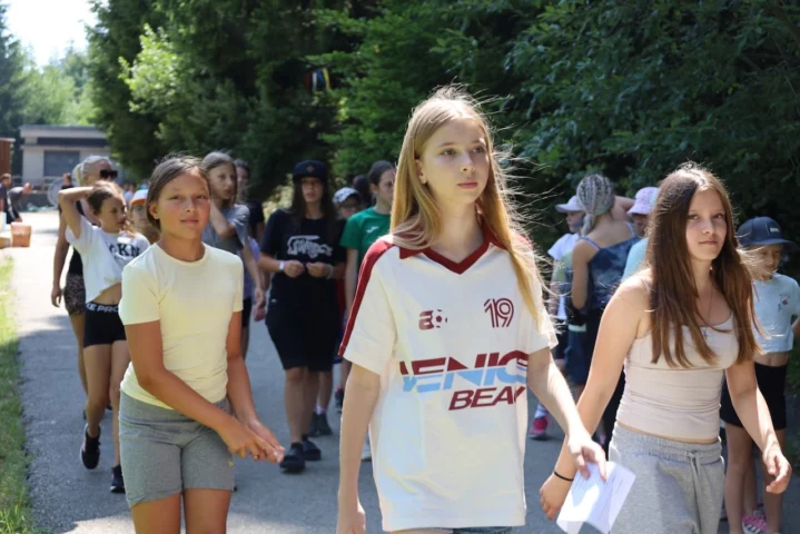 deti v letnom tábore Fantázia – 2. fantastický turnus 2026, 4. deň, Traf to! – fotka 3 z 119