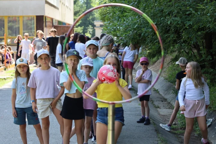 deti v letnom tábore Fantázia – 2. fantastický turnus 2026, 4. deň, Traf to! – fotka 5 z 119