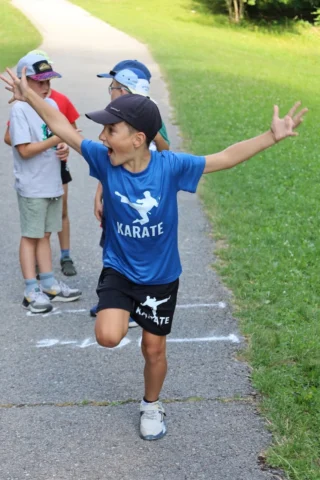 deti v letnom tábore Fantázia – 2. fantastický turnus 2026, 4. deň, Traf to! – fotka 88 z 119