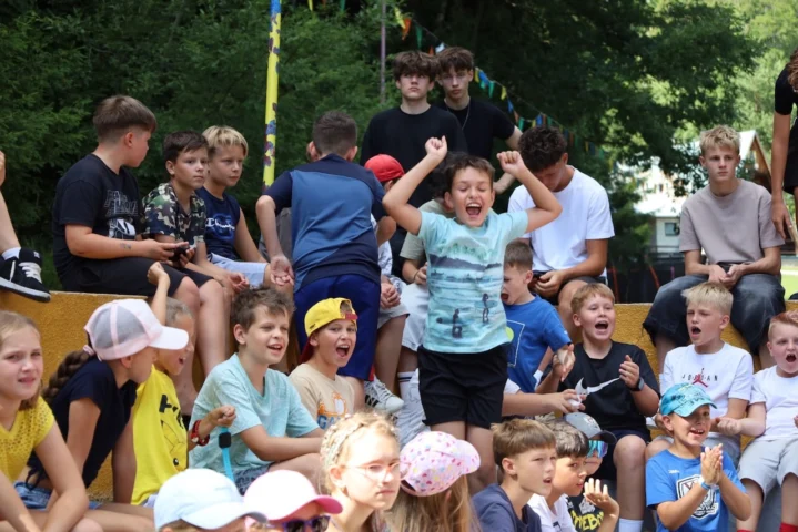 deti v letnom tábore Fantázia – 2. fantastický turnus 2026, 4. deň, Traf to! – fotka 113 z 119