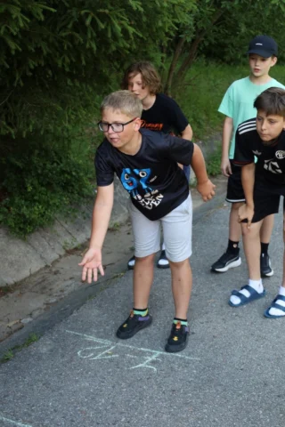 deti v letnom tábore Fantázia – 2. fantastický turnus 2026, 4. deň, Traf to! – fotka 21 z 119