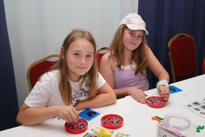 deti v letnom tábore Fantázia – 2. fantastický turnus 2026, 4. deň, Kluby popoludní – fotka 61 z 82